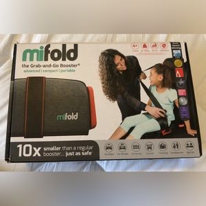 MIFOLD Grab and Go portable Compact Car Booster Seat - Gray and Red New Open Box